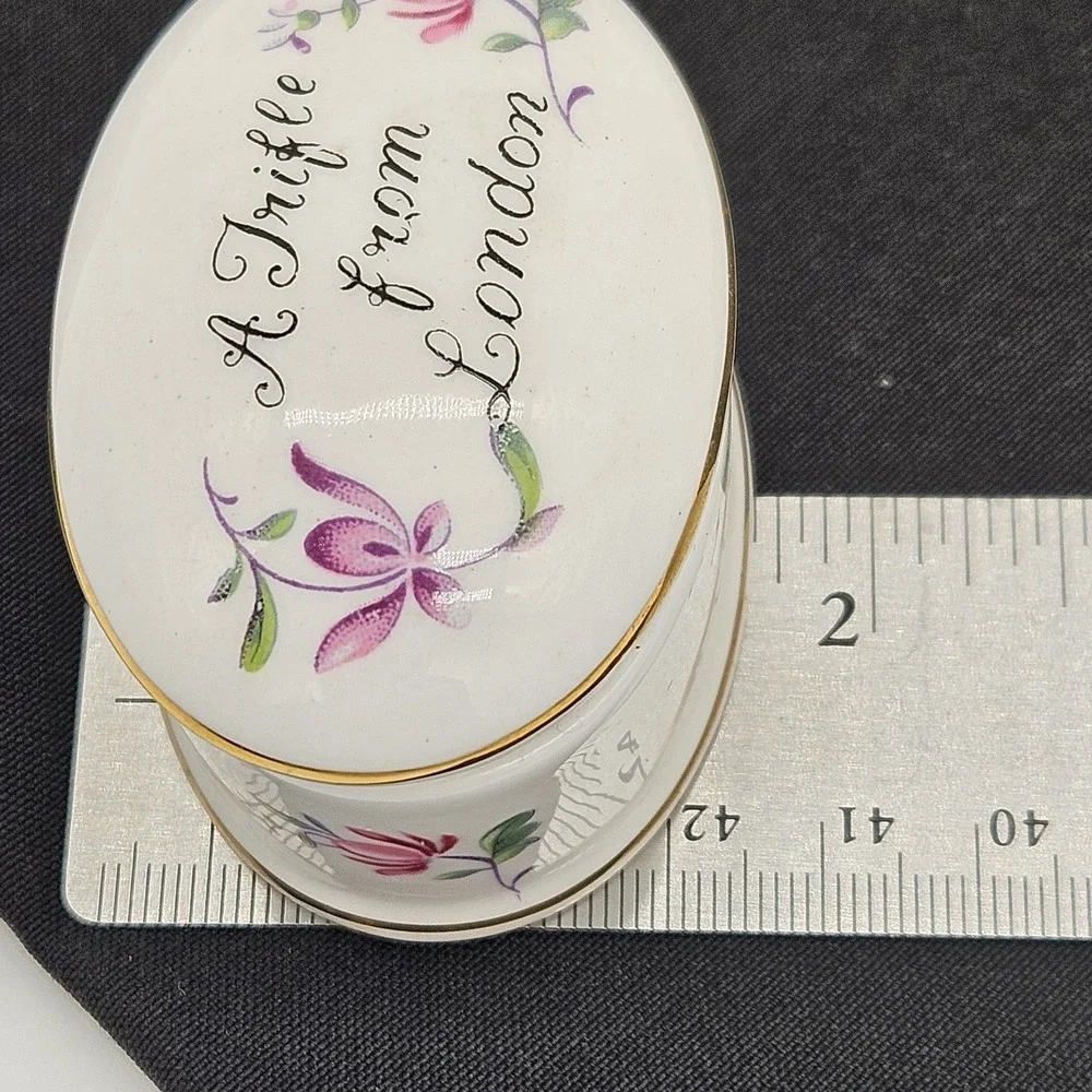 1930's Crown Staffordshire English Trinket Pot And Lid 